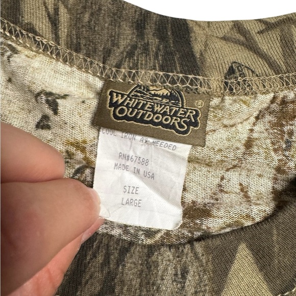 👕 Vintage Whitewater Outdoors‎ Camo Pocket T-Shirt Men’s Large USA Made 🌲 - Picture 3 of 3